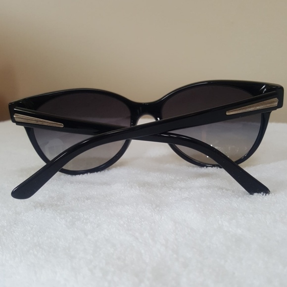 Versace women's sunglasses - Picture 2 of 6